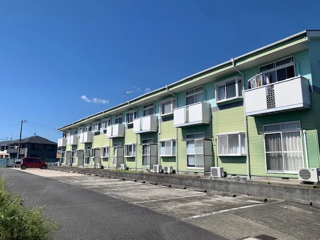 はいなん自動車学校の宿舎グリーンハウスの建物全景