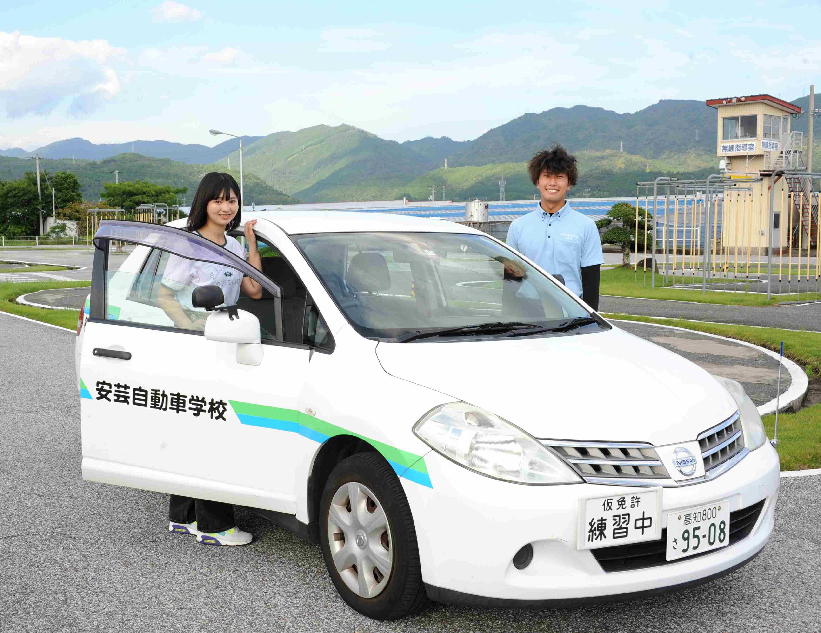 お取引頂きました。ナンバー8888 保証付き車両になります♪　愛知県公安委員会登録業者(オートバイ商)☆GARAGE-ECO千音寺☆軽整備＆点検済み☆スーパージョグZR 3YK黒　5-307名古屋市中川区より!! 保証付き車両になります♪ 愛知県公安委員会登録業者(オートバイ商